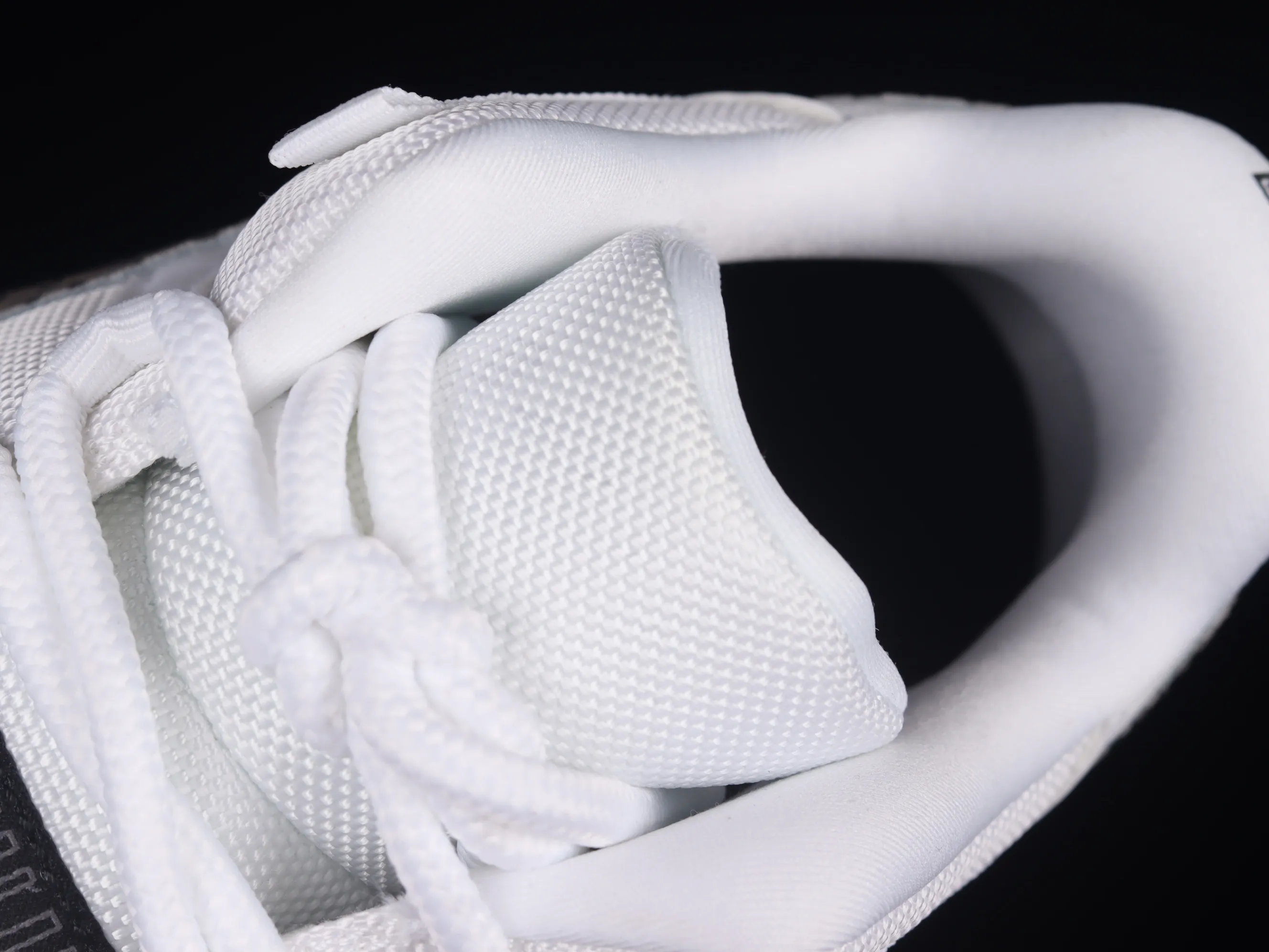 All categories Air Jordan Jordan series basketball shoes Air Jordan 11 F version Air Jordan AJ11 Low "White Cement" AJ11 Joe 11 white cement gray snake pattern genuine carbon AV2187-140